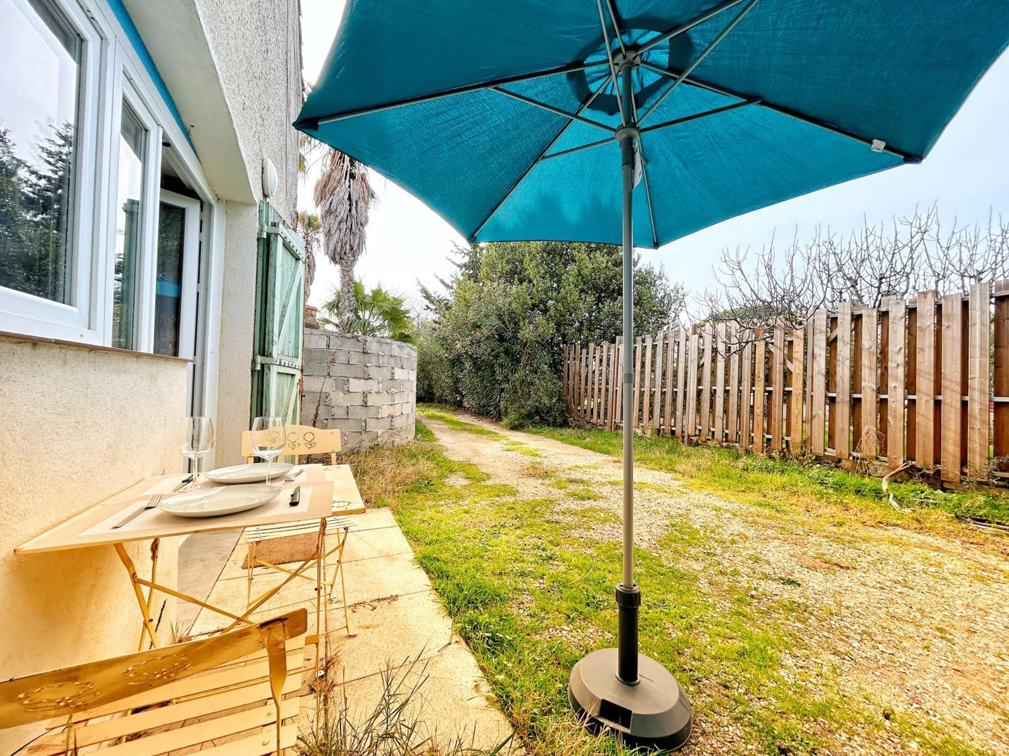 Doux Rouinet Cocoon Apartment Fourques  Exterior photo